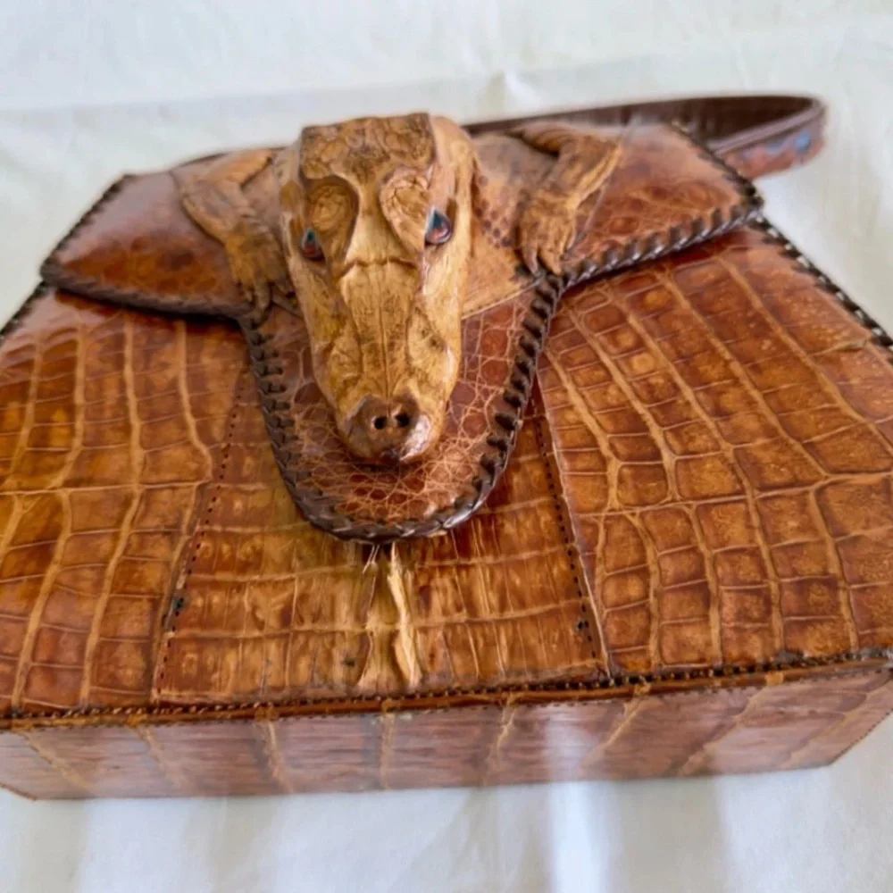 Unique Brown Crocodile-Embossed Leather Shoulder Bag - Picture 2 of 8